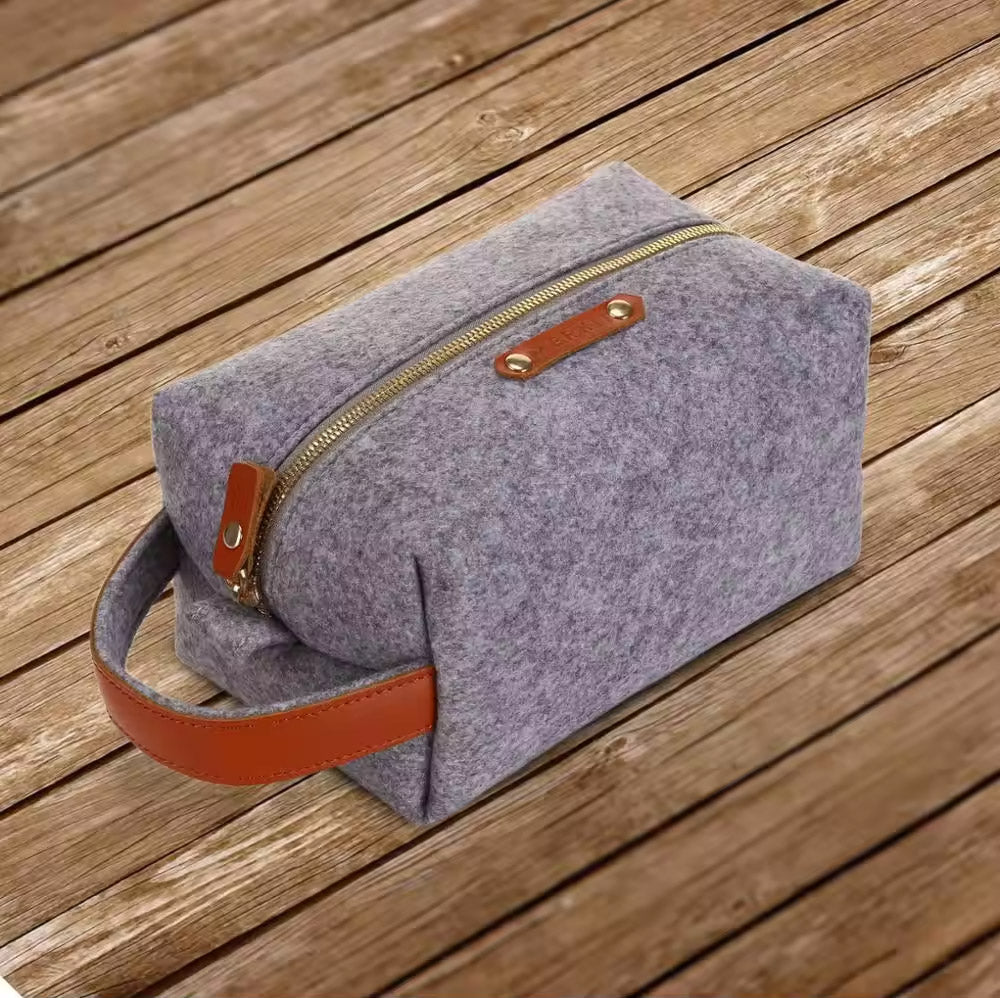 felt cosmetic bag - Alozaii